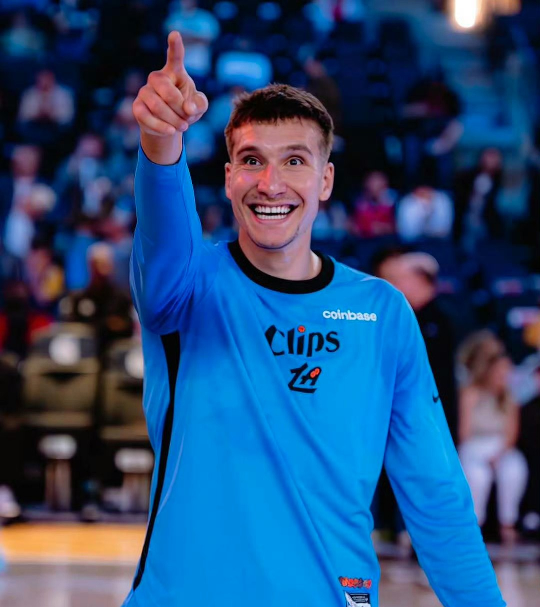 九游电脑版下载-关于今晚体能课后，洛杉矶快船止住颓势备战德甲，球迷炸锅，训练强度明显提升的信息-九游电脑版下载