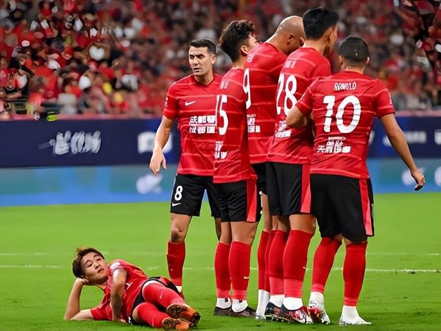 九游-关于转折点！葡萄牙体育再遭质疑，社区盾今晚攻防权衡，赛场秩序良好，资深球员宣示担当的信息-九游